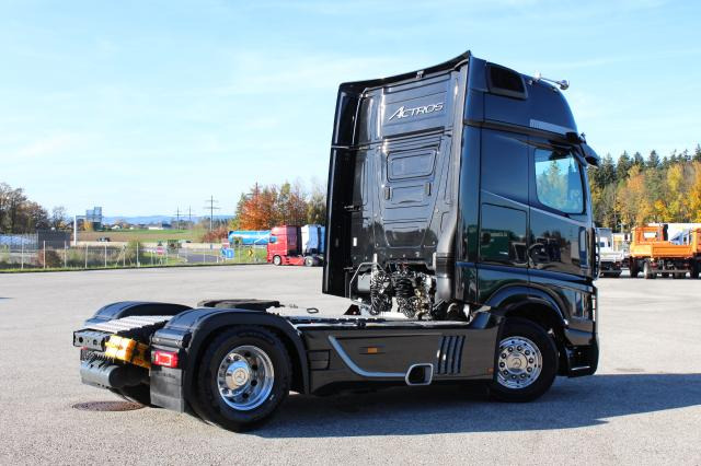 Mercedes-Benz Actros 1853LS ÖLRETARDER - شاحنة جرار: صور 3 Mercedes-Benz Actros 1853LS ÖLRETARDER - شاحنة جرار: صور 3