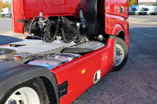 Mercedes-Benz Actros 1853 - شاحنة جرار: صور 4 Mercedes-Benz Actros 1853 - شاحنة جرار: صور 4