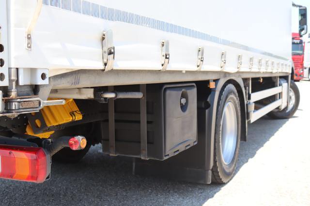 Mercedes-Benz Antos 1836L - شاحنات مسطحة: صور 5 Mercedes-Benz Antos 1836L - شاحنات مسطحة: صور 5