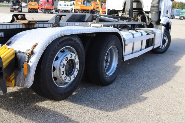 Mercedes-Benz Antos 2551 ENA - شاحنة ذات الخطاف: صور 5 Mercedes-Benz Antos 2551 ENA - شاحنة ذات الخطاف: صور 5