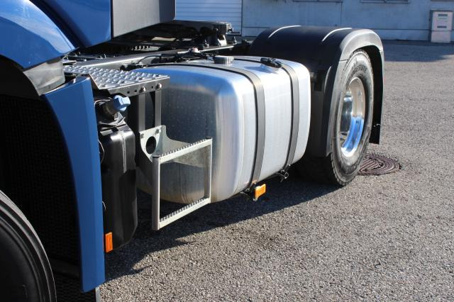 Mercedes-Benz Arocs 1853LS HAD - شاحنة جرار: صور 4 Mercedes-Benz Arocs 1853LS HAD - شاحنة جرار: صور 4