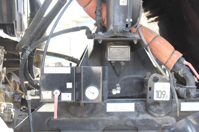 شاحنة خلاطة خرسانة Mercedes-Benz Arocs 3745B 36 TO EUR 6: صور 8 شاحنة خلاطة خرسانة Mercedes-Benz Arocs 3745B 36 TO EUR 6: صور 8