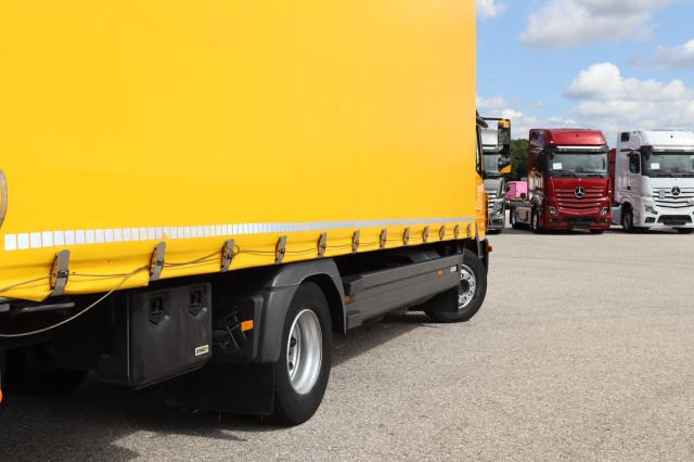 Mercedes-Benz Atego 1324 L - شاحنة ستارة: صور 5 Mercedes-Benz Atego 1324 L - شاحنة ستارة: صور 5