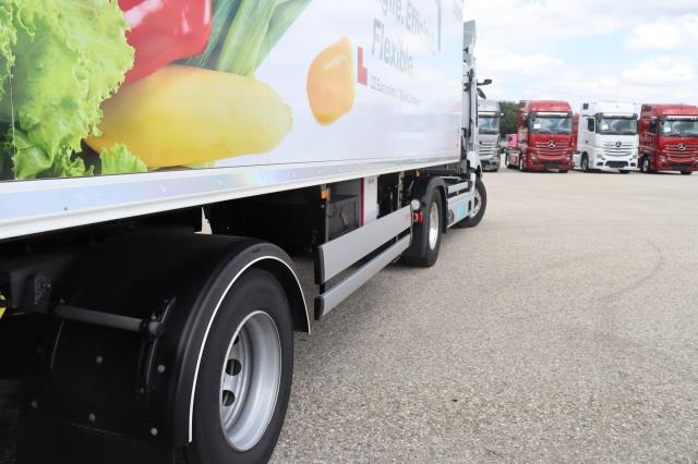 Mercedes-Benz eActros 300 LS ELEKTRO - شاحنة جرار: صور 5 Mercedes-Benz eActros 300 LS ELEKTRO - شاحنة جرار: صور 5