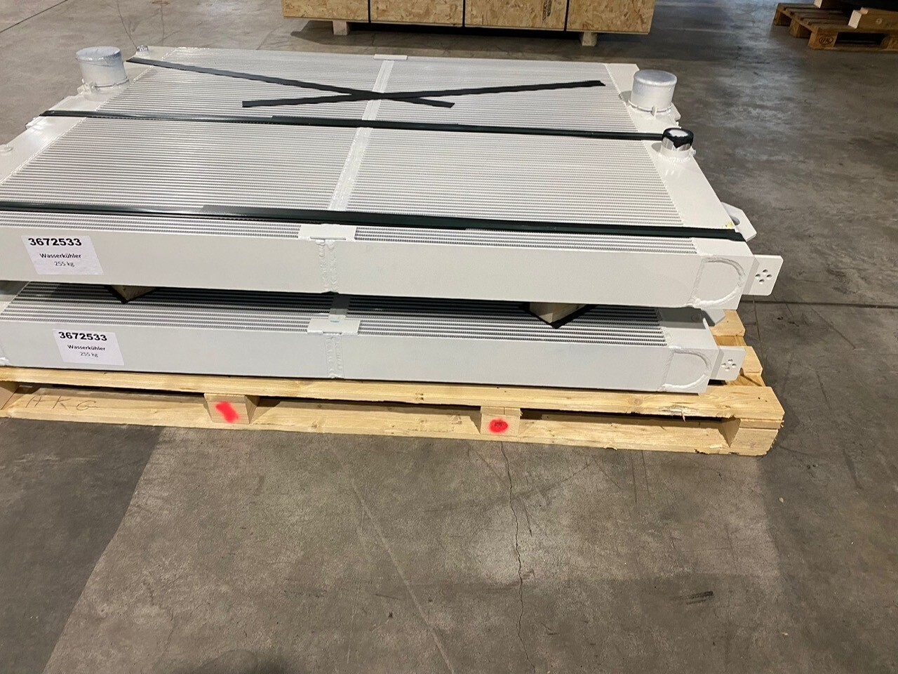 O&K Terex Water radiator RH120 Cat 6030 3672533 1459344 533-9472 - المشعاع - شاحنة: صور 1 O&K Terex Water radiator RH120 Cat 6030 3672533 1459344 533-9472 - المشعاع - شاحنة: صور 1