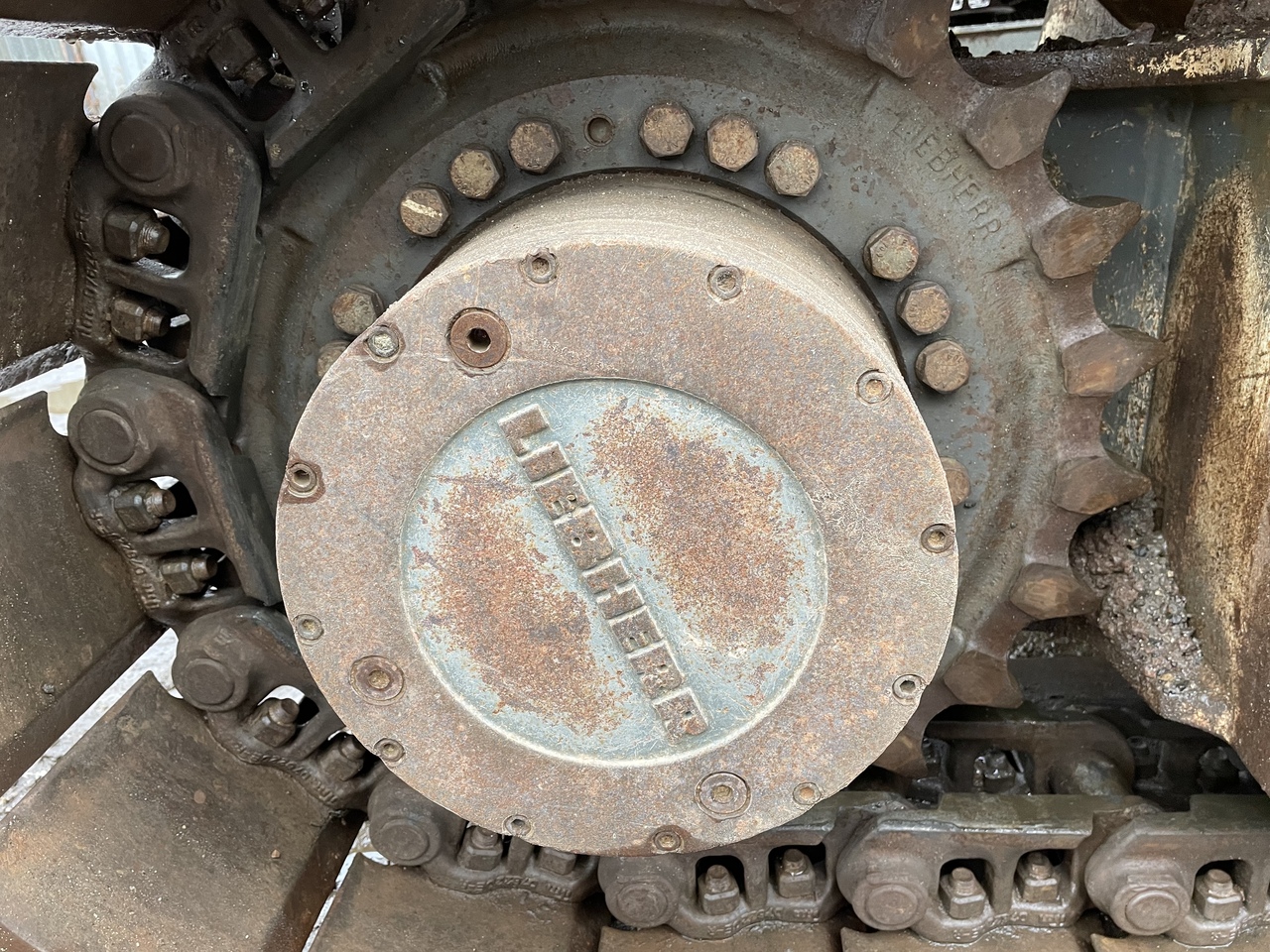 LIEBHERR R926 - محرك السفر - حفارات زحافة: صور 1 LIEBHERR R926 - محرك السفر - حفارات زحافة: صور 1