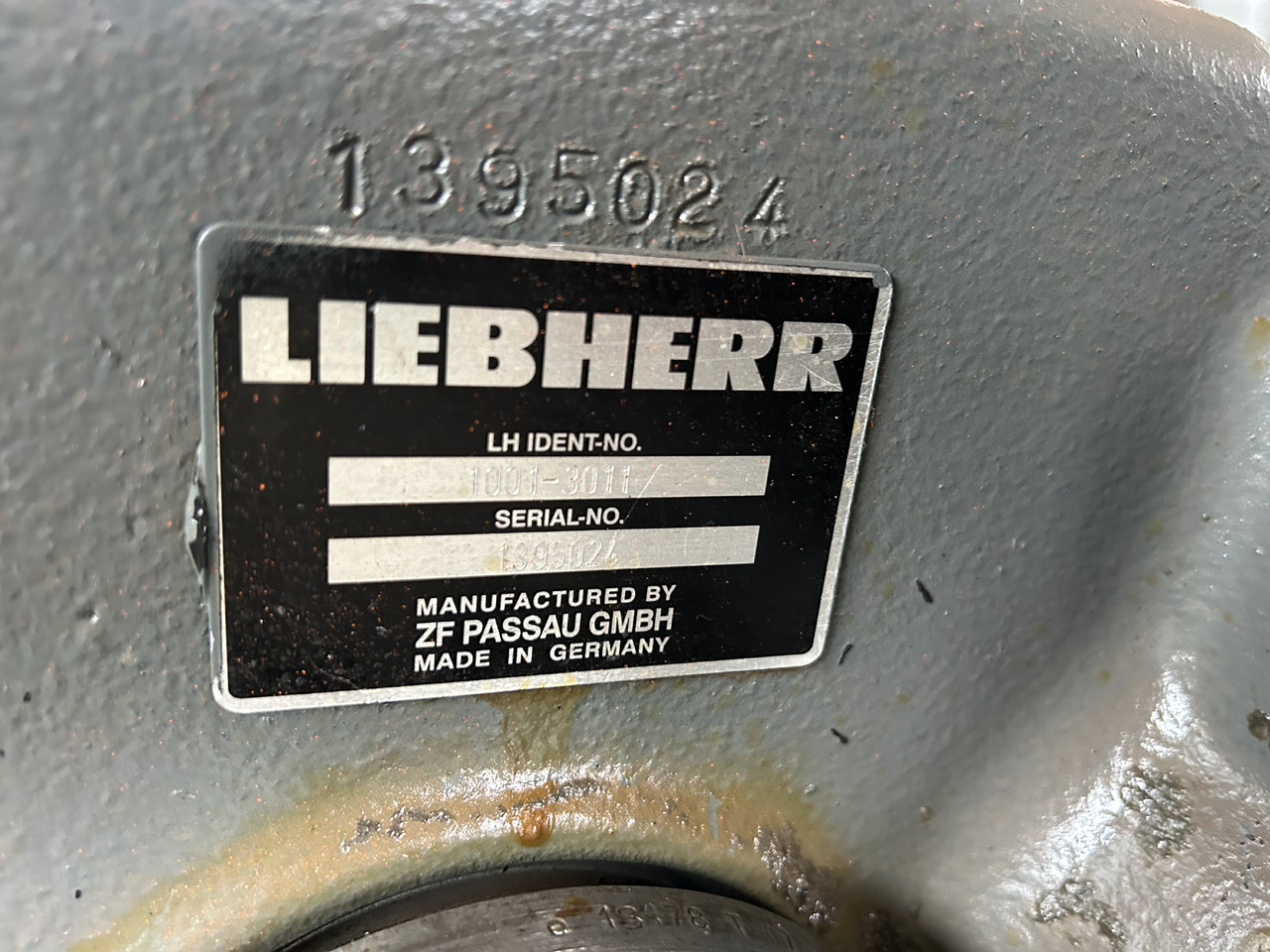 Liebherr A314 - القابض و قطع الغيار - حفارة على عجلات: صور 5 Liebherr A314 - القابض و قطع الغيار - حفارة على عجلات: صور 5