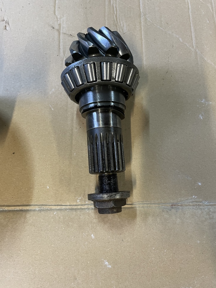 NEW HOLLAND MH PLUS - التفاضلية والعتاد - حفارة على عجلات: صور 4 NEW HOLLAND MH PLUS - التفاضلية والعتاد - حفارة على عجلات: صور 4