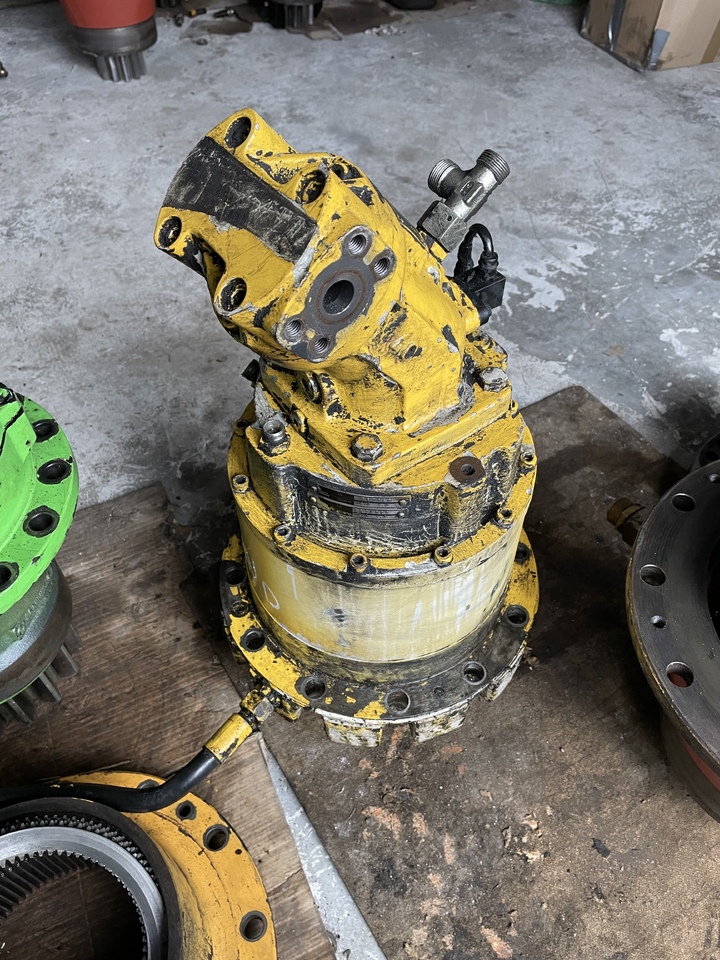 NEW HOLLAND Mh plus - محرك سوينغ - حفارة: صور 5 NEW HOLLAND Mh plus - محرك سوينغ - حفارة: صور 5