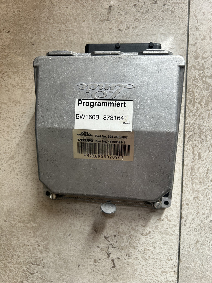 Volvo EW160B - كتلة التحكم - حفارة على عجلات: صور 4 Volvo EW160B - كتلة التحكم - حفارة على عجلات: صور 4