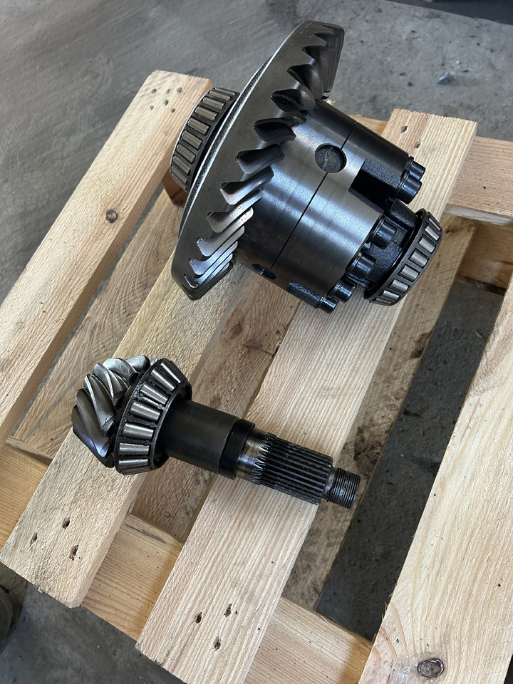ZF MT-E3050 - التفاضلية والعتاد - حفارة: صور 3 ZF MT-E3050 - التفاضلية والعتاد - حفارة: صور 3