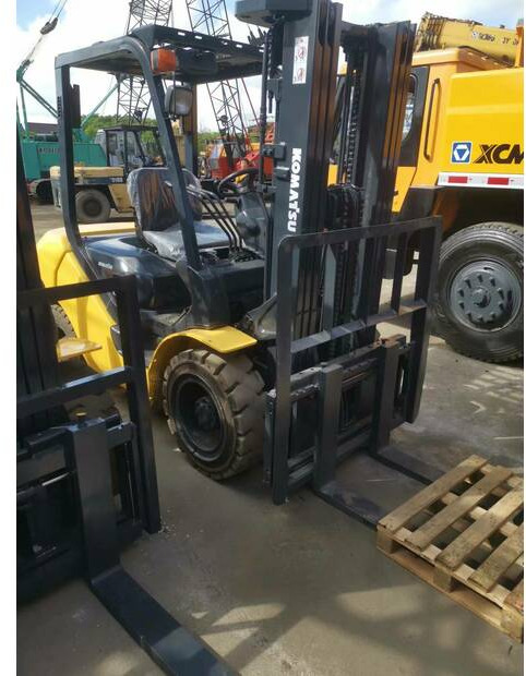 2021 Komatsu FD30-17 - رافعة شوكية: صور 4 2021 Komatsu FD30-17 - رافعة شوكية: صور 4