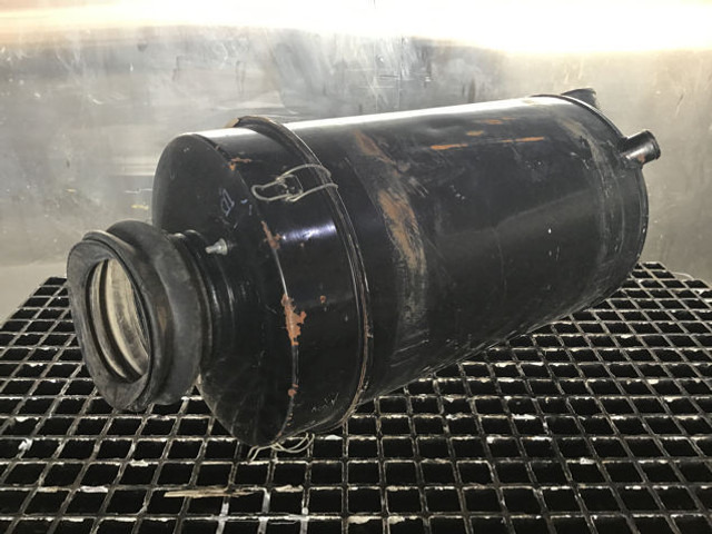 Liebherr Air Filter - فلتر الهواء: صور 3 Liebherr Air Filter - فلتر الهواء: صور 3