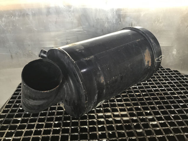 Liebherr Air Filter - فلتر الهواء: صور 1 Liebherr Air Filter - فلتر الهواء: صور 1