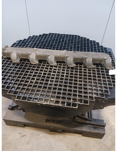 Liebherr Air Intake Right - نظام الوقود: صور 1 Liebherr Air Intake Right - نظام الوقود: صور 1