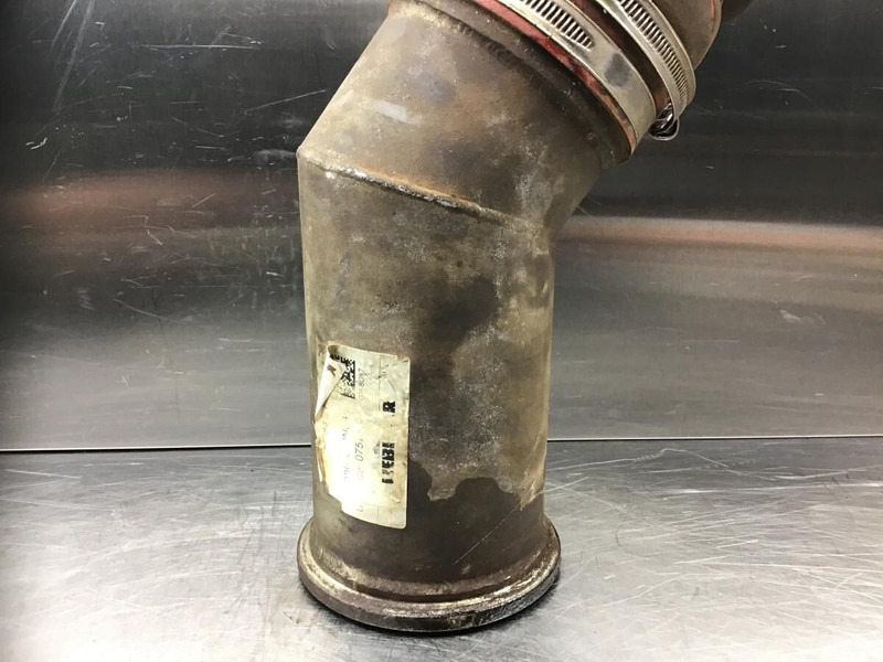 Liebherr Air Pipe - أنبوب سحب الهواء: صور 1 Liebherr Air Pipe - أنبوب سحب الهواء: صور 1