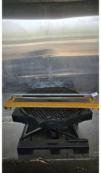 Liebherr Bonnet Left - هود: صور 2 Liebherr Bonnet Left - هود: صور 2