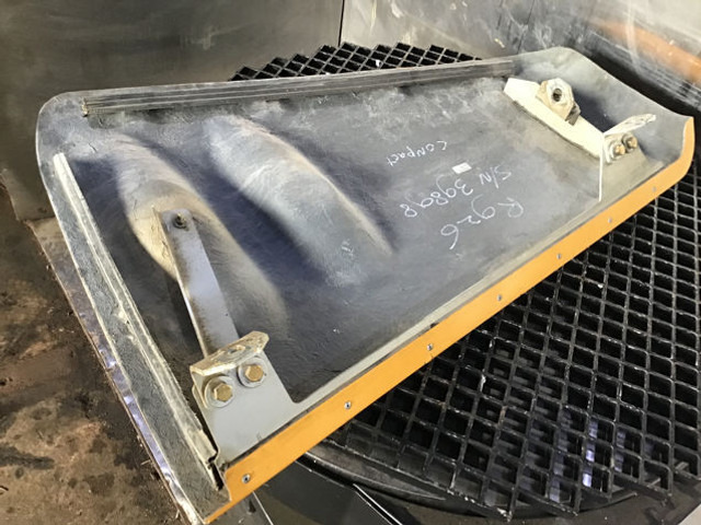 Liebherr Bonnet Left - هود: صور 2 Liebherr Bonnet Left - هود: صور 2