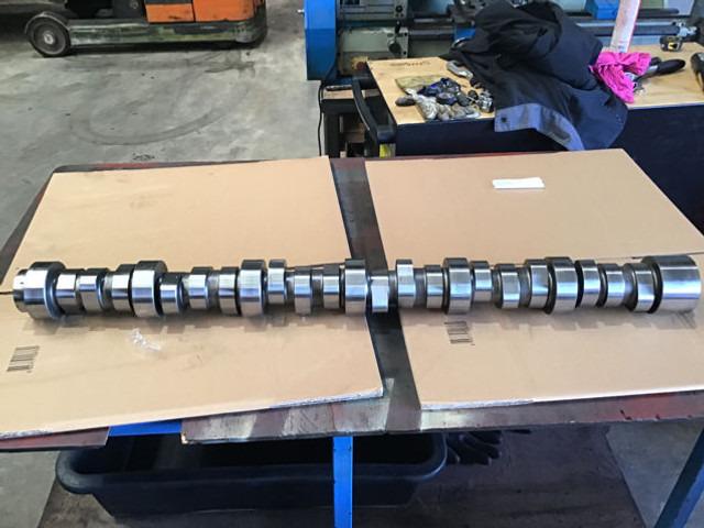 Liebherr Camshaft Rebuild - عمود الحدبات: صور 1 Liebherr Camshaft Rebuild - عمود الحدبات: صور 1