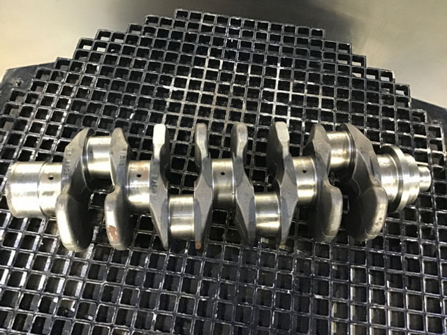 Liebherr Crankshaft D904/D914 - العمود المرفقي: صور 3 Liebherr Crankshaft D904/D914 - العمود المرفقي: صور 3