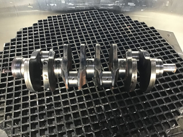 Liebherr Crankshaft D924 - العمود المرفقي: صور 2 Liebherr Crankshaft D924 - العمود المرفقي: صور 2