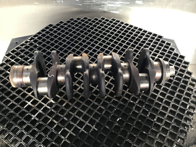Liebherr Crankshaft D934S - العمود المرفقي: صور 3 Liebherr Crankshaft D934S - العمود المرفقي: صور 3