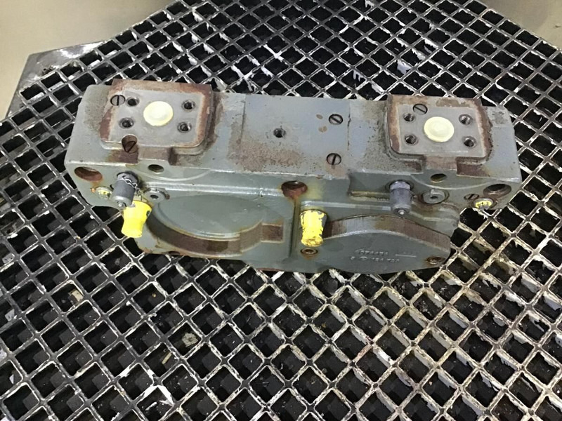 Liebherr DPVPO108 Connecting Plate - علم السوائل المتحركة: صور 3 Liebherr DPVPO108 Connecting Plate - علم السوائل المتحركة: صور 3