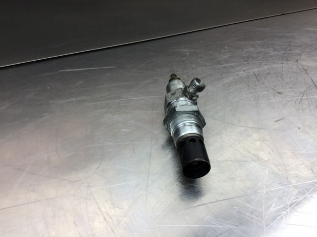Liebherr Flame Glow Plug - مضخات الوقود: صور 5 Liebherr Flame Glow Plug - مضخات الوقود: صور 5