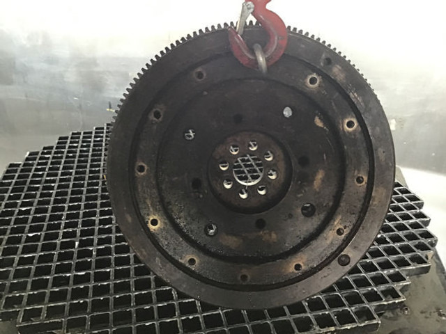 Liebherr Flywheel SAE2 - دولاب الموازنة: صور 1 Liebherr Flywheel SAE2 - دولاب الموازنة: صور 1