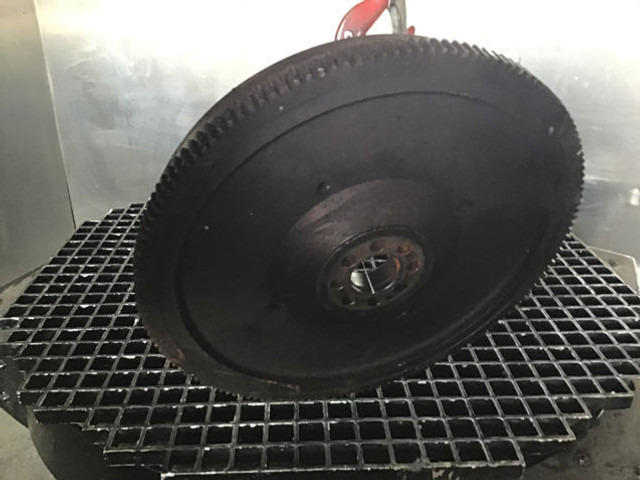 Liebherr Flywheel SAE2 - دولاب الموازنة: صور 1 Liebherr Flywheel SAE2 - دولاب الموازنة: صور 1