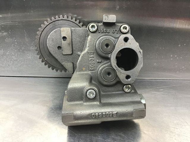 Liebherr Lubricating Oil Pump - ضخ النفط: صور 5 Liebherr Lubricating Oil Pump - ضخ النفط: صور 5