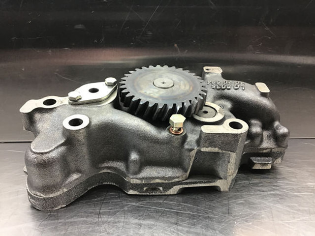Liebherr Oil Pump - ضخ النفط: صور 5 Liebherr Oil Pump - ضخ النفط: صور 5