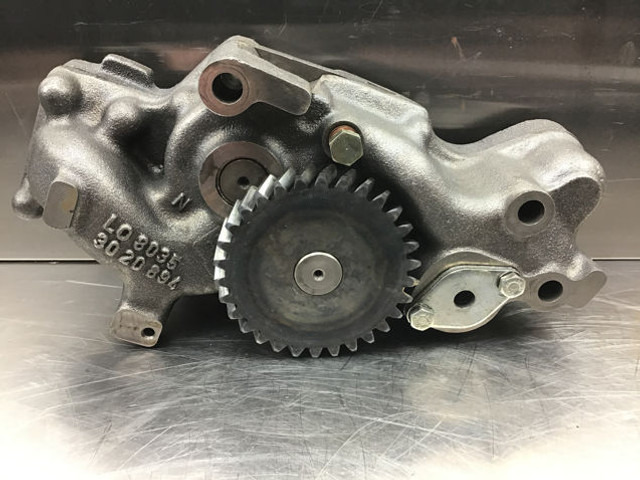 Liebherr Oil Pump - ضخ النفط: صور 1 Liebherr Oil Pump - ضخ النفط: صور 1