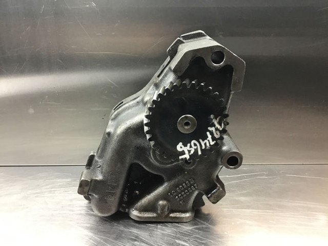 Liebherr Oil Pump - ضخ النفط: صور 1 Liebherr Oil Pump - ضخ النفط: صور 1