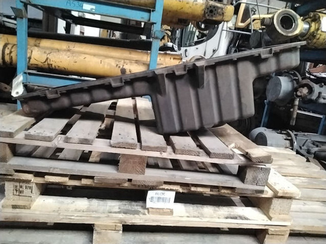 Liebherr Oil Sump - علبة المرافق: صور 1 Liebherr Oil Sump - علبة المرافق: صور 1