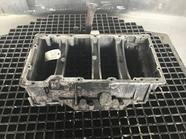 Liebherr Oil Sump - فلتر النفط: صور 1 Liebherr Oil Sump - فلتر النفط: صور 1