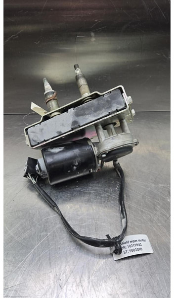 Liebherr PR766 - مساحة الزجاج الأمامي: صور 2 Liebherr PR766 - مساحة الزجاج الأمامي: صور 2