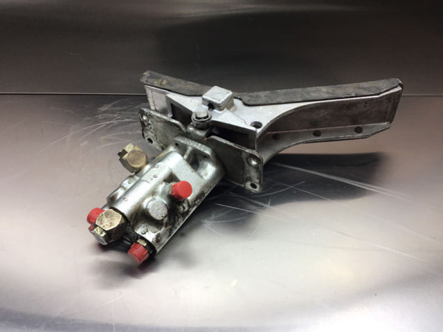 Liebherr Pilot Control Unit - دواسة: صور 2 Liebherr Pilot Control Unit - دواسة: صور 2