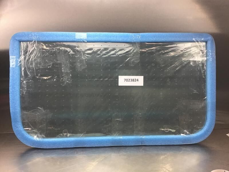 Liebherr R900 Li - نافذة و قطع الغيار: صور 1 Liebherr R900 Li - نافذة و قطع الغيار: صور 1