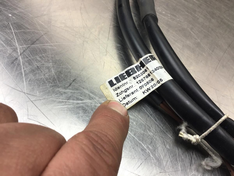 Liebherr R912 Li / R902 Li - الكابلات/ الأسلاك: صور 2 Liebherr R912 Li / R902 Li - الكابلات/ الأسلاك: صور 2