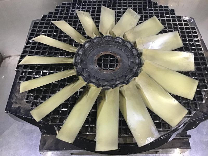 Liebherr R954B / R954HD / R954 - مروحة تهوية: صور 1 Liebherr R954B / R954HD / R954 - مروحة تهوية: صور 1