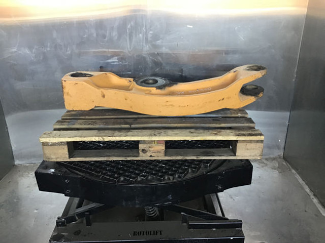 Liebherr Shift Lever - وصلة الربط للمعدات المعلقة: صور 1 Liebherr Shift Lever - وصلة الربط للمعدات المعلقة: صور 1