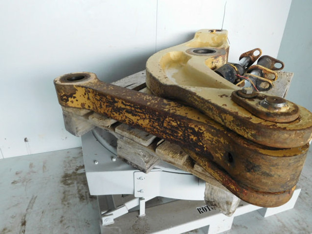 Liebherr Shift Lever - وصلة الربط للمعدات المعلقة: صور 1 Liebherr Shift Lever - وصلة الربط للمعدات المعلقة: صور 1