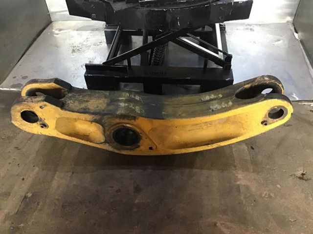 Liebherr Shift Lever - وصلة الربط للمعدات المعلقة: صور 5 Liebherr Shift Lever - وصلة الربط للمعدات المعلقة: صور 5