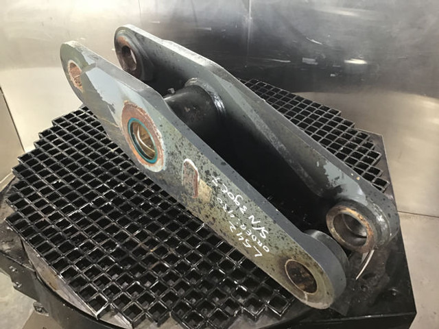 Liebherr Shift Lever - وصلة الربط للمعدات المعلقة: صور 3 Liebherr Shift Lever - وصلة الربط للمعدات المعلقة: صور 3