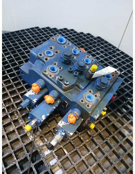 Liebherr Valveblock - صمام: صور 2 Liebherr Valveblock - صمام: صور 2