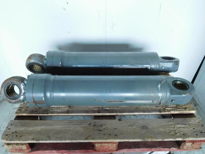 Liebherr - الاسطوانة الهيدروليكية: صور 2 Liebherr - الاسطوانة الهيدروليكية: صور 2