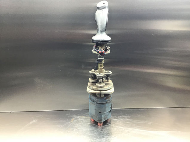 Rexroth Pilot Control Unit - عتلة تبديل السرعة: صور 1 Rexroth Pilot Control Unit - عتلة تبديل السرعة: صور 1