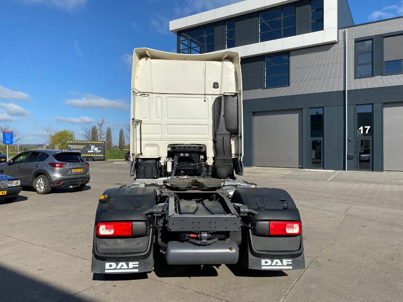 DAF XF 106.460 SSC / Retarder / 2x Tank - شاحنة جرار: صور 4 DAF XF 106.460 SSC / Retarder / 2x Tank - شاحنة جرار: صور 4