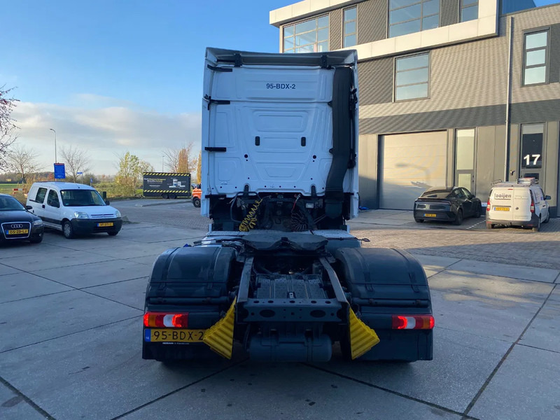 Mercedes-Benz Actros 1842 Big space / Automatic - شاحنة جرار: صور 5 Mercedes-Benz Actros 1842 Big space / Automatic - شاحنة جرار: صور 5